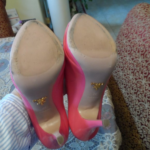 Prada Rose Pink Patent Leather Peep Toe Platform Heels Size 38B - Picture 15 of 16